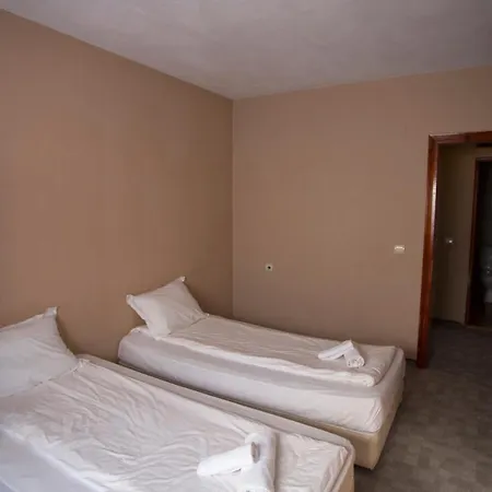 Family Prim Hotel 3*