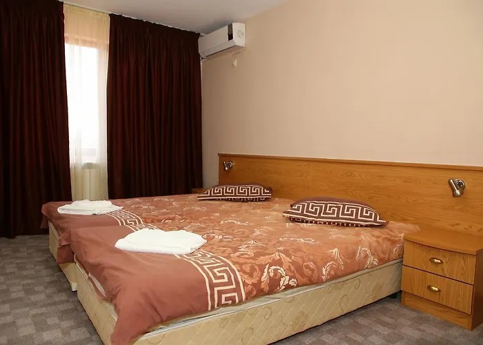 Хотел Family Prim