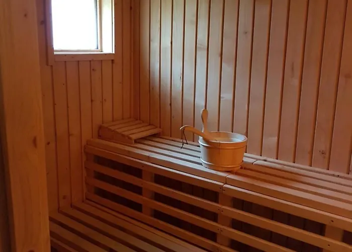 Хотел Family Prim